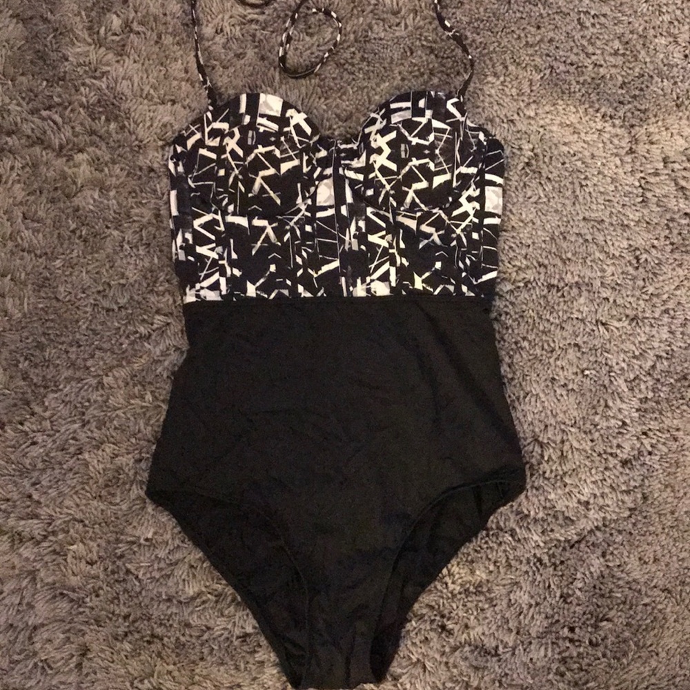 Abercrombie B&W Print One Piece Halter Swimsuit